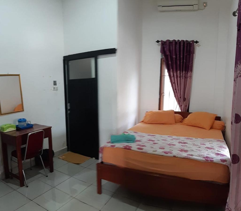 Losmen Ibu Hj. Tarjo Palembang Ngoại thất bức ảnh