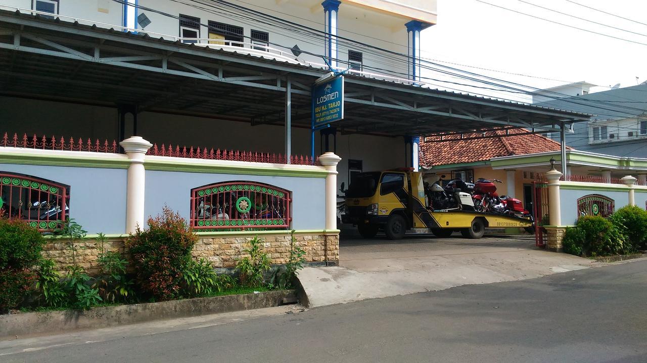 Losmen Ibu Hj. Tarjo Palembang Ngoại thất bức ảnh